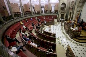 El alcalde destaca “la obligación de los representantes municipales de promover los valores democráticos”