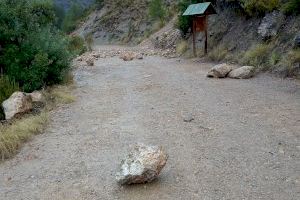 Calles recomienda no realizar la ruta de la Peña Cortada por el riesgo de desprendimientos