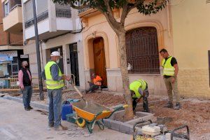 Finalizada la renovación de las aceras del camí d’Onda en Burriana