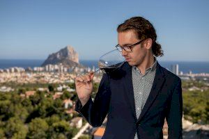 Carlos Cuenca, sumiller de Orobianco, ganador del premio "Promesa de la Sala Valenciana 2020"