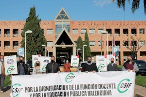 Profesores valencianos reclaman más mascarillas y disminuir el ratio de alumnos por aula