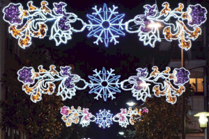 Alzira s’il·lumina un any més per Nadal