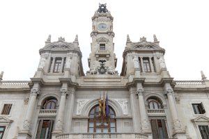 Giner: “Si Ribó quiere nuestra abstención al presupuesto debe firmar un documento comprometiéndose a dedicar los remanentes a cumplir con las familias, los autónomos y las pymes”