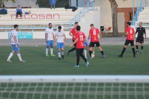 Sanitat no descarta reobrir al públic els partits de futbol si millora la situació sanitària