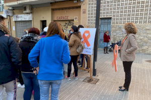 El PP inicia en Torrent una recogida de firmas en la puerta de los colegios contra la Ley Celaá