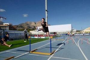 Dos medallistas olímpicos forman a l@s atletas en La Nucía