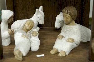 Abre en Valencia una exposición benéfica con figuras para el belén y piezas artesanales elaboradas por las hermanas de Belén - (foto 3) Abre en Valencia una exposición benéfica con figuras para el belén y piezas artesanales elaboradas por las hermanas de Belén - (foto 3)