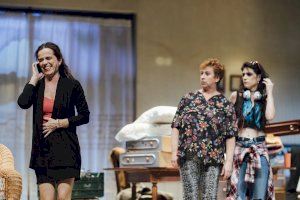 El Teatre Arniches acoge la comedia ‘Família normal’