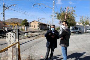 Ayuntamiento y ADIF estudian la mejor opción para la supresión del paso a nivel del barrio de La Estación - (foto 3) Ayuntamiento y ADIF estudian la mejor opción para la supresión del paso a nivel del barrio de La Estación - (foto 3)