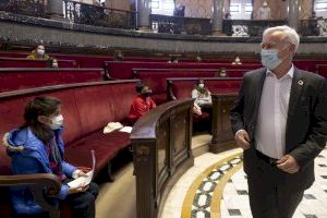 El alumnado de València expone propuestas para mejorar la ciudad en el pleno extraordinario infantil