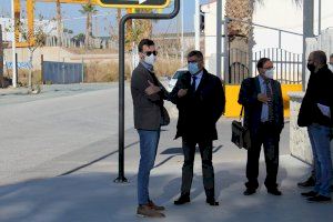 Ayuntamiento y ADIF estudian la mejor opción para la supresión del paso a nivel del barrio de La Estación Ayuntamiento y ADIF estudian la mejor opción para la supresión del paso a nivel del barrio de La Estación
