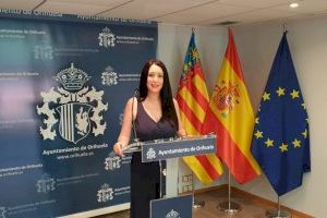 Orihuela se ilumina de colores por primera vez para conmemorar el Día Internacional de la Discapacidad