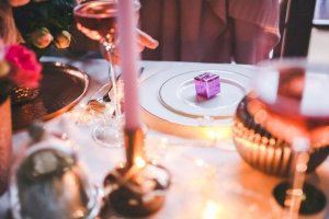 Reuniones familiares en Navidad: ¿qué significa allegado?