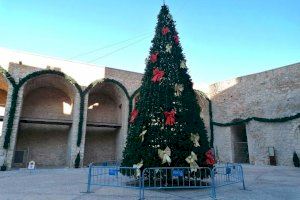 La Plaza Santa María se prepara para el montaje, entre hoy y mañana, del Mercado Navideño