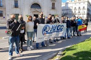 Los Guardias Civiles se manifiestan en la Comunitat para exigir un cuerpo "plenamente democrático y sin favorecer solo a los altos mandos"