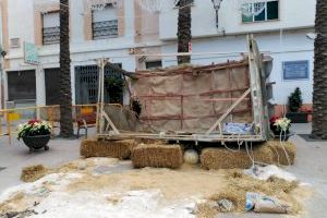 El fuerte viento tumba el Belén recién montado de Calpe El fuerte viento tumba el Belén recién montado de Calpe