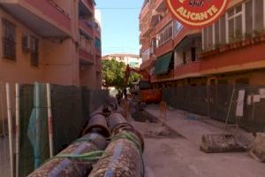 Una tubería de gas perforada obliga a desalojar a los vecinos de un barrio en Alicante