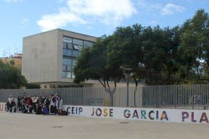 L’alumnat de batxiller artístic de l’IES Ausiàs March de Manises «camina cap al futur»
