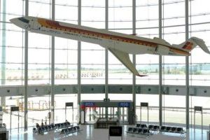 ¿Por qué han abandonado un Boeing 747 en el aeropuerto de Manises desde hace 12 años?