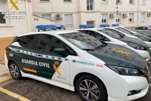 La Guardia Civil de Valencia se moderniza y refuerza las zonas portuarias y aeropuertos con cuatro nuevos vehículos eléctricos