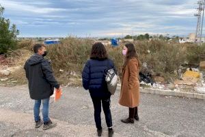 Limpieza de choque en el aparcamiento de la Rambla y en las zonas de “El Boch” y “El Pinar”