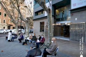 El comité de empresa de la Ribera se manifiesta frente a la Conselleria de Sanitat