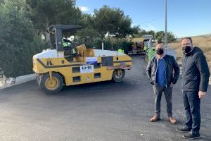 El Ayuntamiento avanza en su Plan de Asfaltado actuando en el camino de Carrillo y en la Ronda Oeste - (foto 2) El Ayuntamiento avanza en su Plan de Asfaltado actuando en el camino de Carrillo y en la Ronda Oeste - (foto 2)