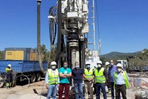 Soneja i Sot de Ferrer estudiaran amb Turisme construir un balneari en trobar aigües termals en el subsòl