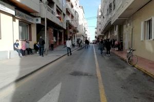 Batalla campal con tres policías heridos en Torrevieja al negarse una familia a cumplir las medidas sanitarias
