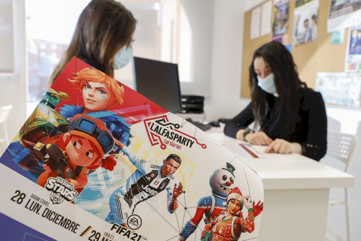 Juventud lanza en Navidad una edición especial de L’Alfàs Party online