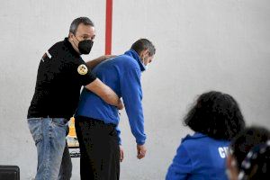 Els centres educatius de Paiporta es formen contra ennuegades i en primers auxilis - (foto 3) Els centres educatius de Paiporta es formen contra ennuegades i en primers auxilis - (foto 3)