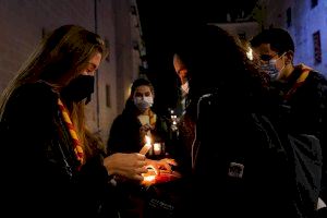 Llega a Valencia la “Luz de la Paz” con el fuego de una antorcha encendida en el lugar de Belén donde nació Jesucristo