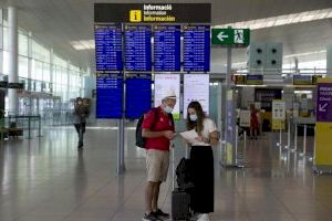 Puig advierte a las compañías aéreas de las nuevas restricciones en la Comunitat Valenciana