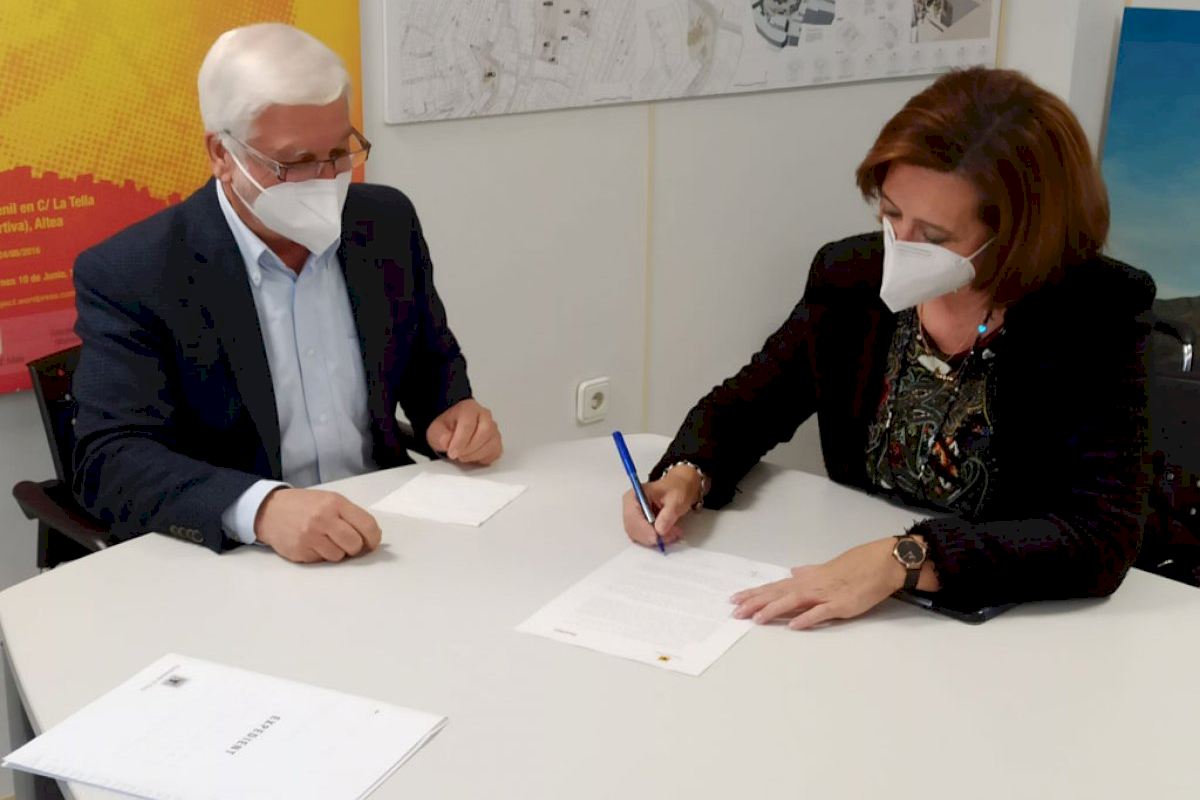 L'Ajuntament d'Altea signa un conveni amb Geonet per dotar el municipi d'un Sistema d'Informació Geogràfica