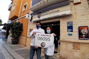 La alegría tiene nombre de Grau de Gandia: baño de 56 millones de euros con el segundo premio - (foto 8)