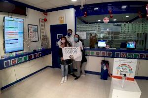 La alegría tiene nombre de Grau de Gandia: baño de 56 millones de euros con el segundo premio - (foto 6)