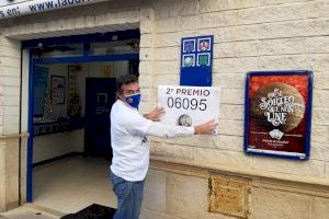 La alegría tiene nombre de Grau de Gandia: baño de 56 millones de euros con el segundo premio - (foto 5)