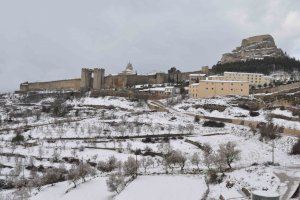 Obras Públicas instala un silo de almacenamiento de sal en Morella para mantener la vialidad de las carreteras ante las nevadas del invierno