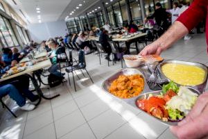 Un centenar de personas pasan la Navidad en los albergues de Casa Caridad