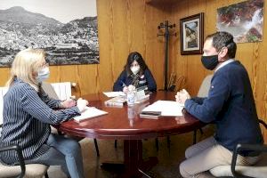 Aula de secundaria gratuita para el alumnado que no tiene clase presencial todos los días en Serra