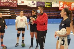 Cambios en los banquillos de diferentes equipos del Balonmano Benidorm