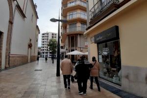 “Esto es la ruina, o nos llegan las ayudas en menos de un mes o más del 60% de los comercios de Gandia cerrarán” - (foto 11)
