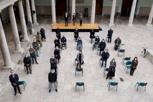 La Universitat organiza en La Nau una exposición fotográfica que visibiliza el deporte adaptado como vía de inclusión social