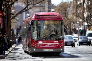 Ribó y PSOE rechazan reducir la tramitación para conseguir el bono social de la EMT que puede tardar hasta un año