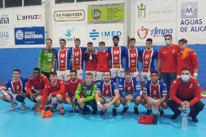 Agustinos fortalece su liderato tras superar al Elda (22-24) en un intenso partido