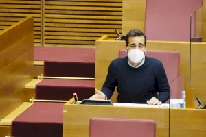 Muñoz recuerda que la Comunitat es “la que más ayudas ha dado a la hostelería” y pide al PP que “no use políticamente el sufrimiento de la gente”