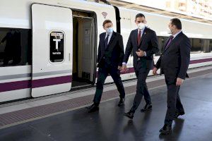 Pedro Sánchez inagura la apuesta en el Corredor Mediterráneo para mejorar las conexiones de Elche y Orihuela