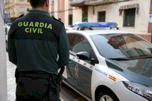 Una mujer atraca un horno en Benetússer con un destornillador