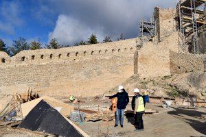 Recta final de la rehabilitación de las torres de La Pardala y San Francisco