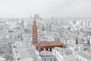 Celebran San Valentín convocando a matrimonios que se casaron en la iglesia de Santa Catalina de Valencia, para contar su experiencia